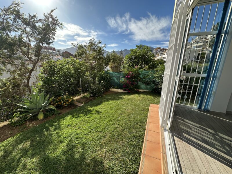 Bajo con jardin privado a 1 minuto de la playa, Benalmádena