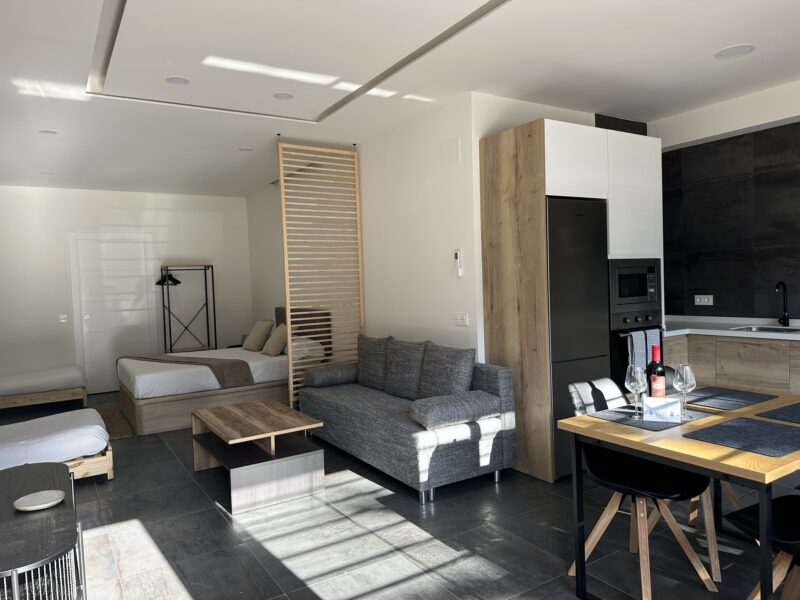 Estudio La Carihuela a 1 minuto de la Playa, Torremolinos