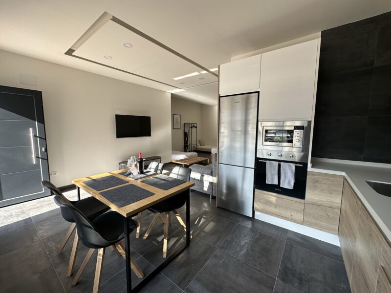 Estudio La Carihuela a 1 minuto de la Playa, Torremolinos