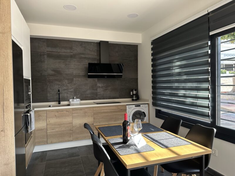 Estudio La Carihuela a 1 minuto de la Playa, Torremolinos