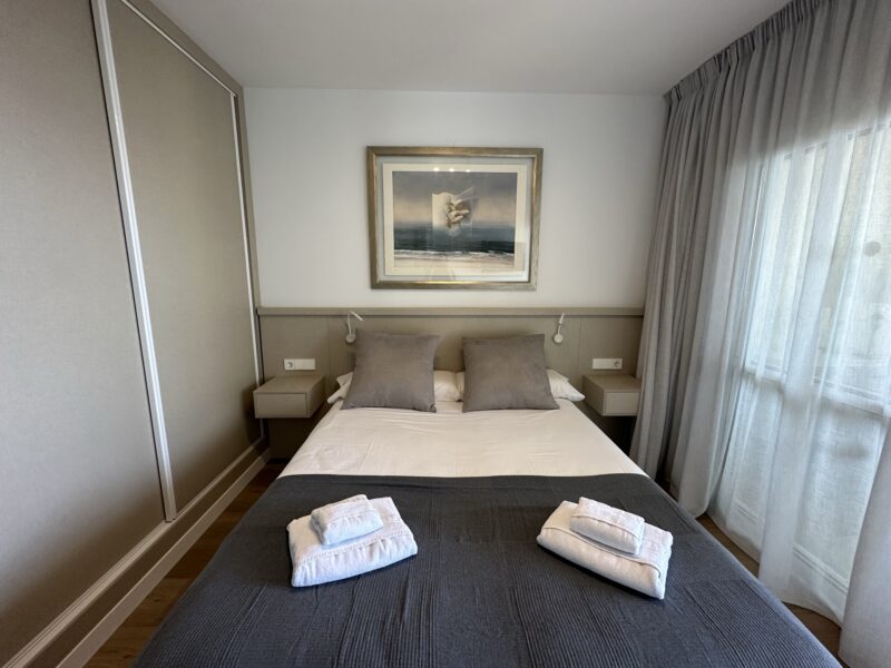 Apartamento en Benalbeach frente al mar, Benalmádena Costa, Málaga