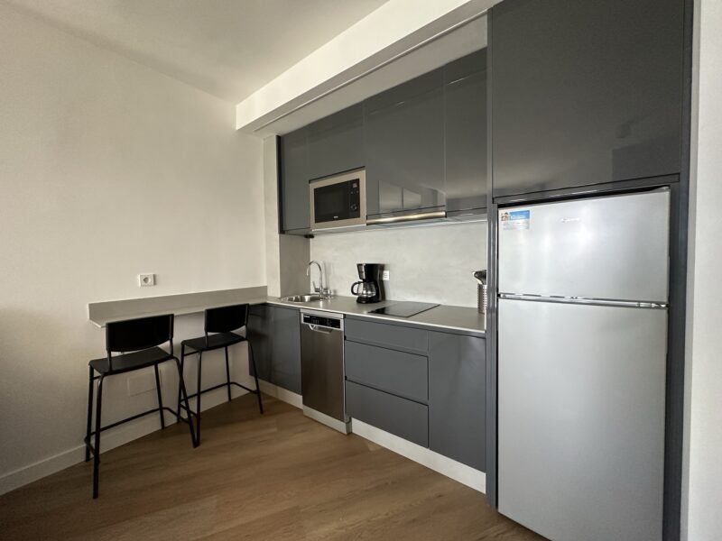 Apartamento en Benalbeach frente al mar, Benalmádena Costa, Málaga