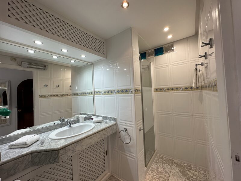 Estudio en la Isla de Puerto Marina, Benalmádena