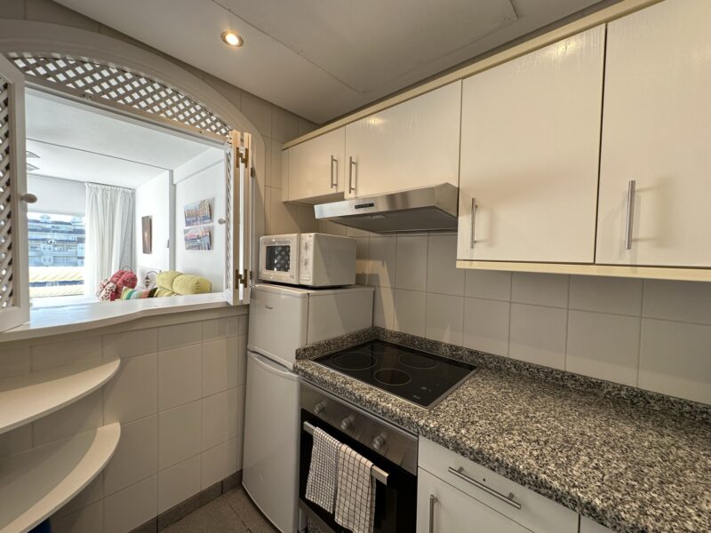 Estudio en la Isla de Puerto Marina, Benalmádena