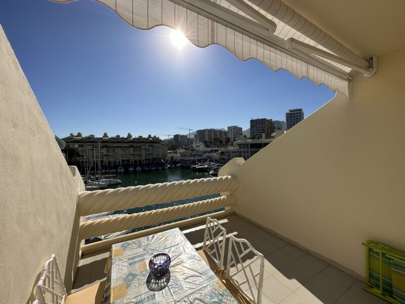 Estudio en la Isla de Puerto Marina, Benalmádena
