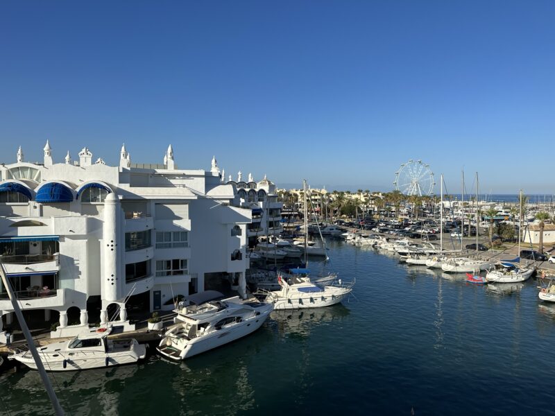 Estudio en la Isla de Puerto Marina, Benalmádena