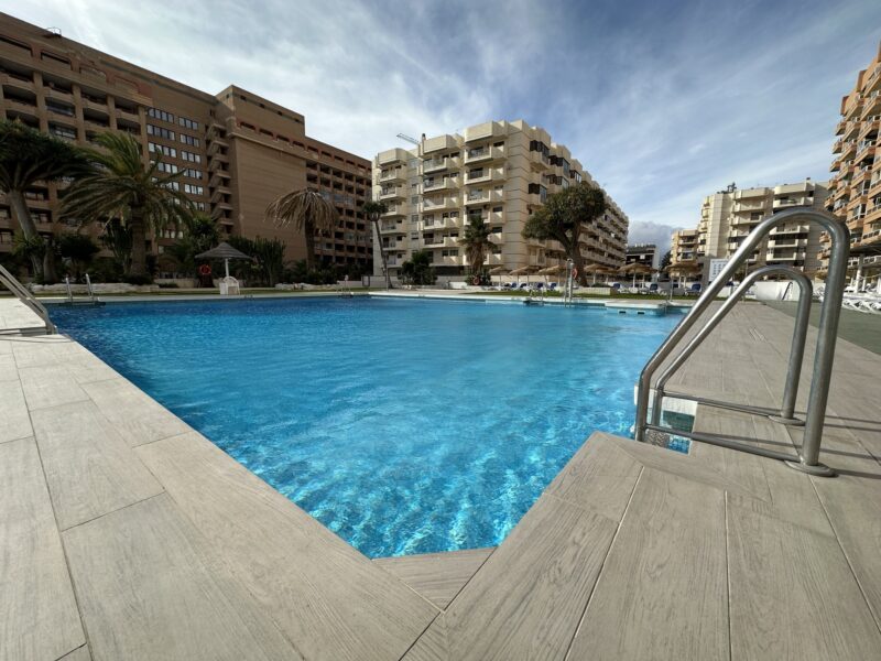 Estudio 2 PYR con vistas al mar y al puerto, Fuengirola