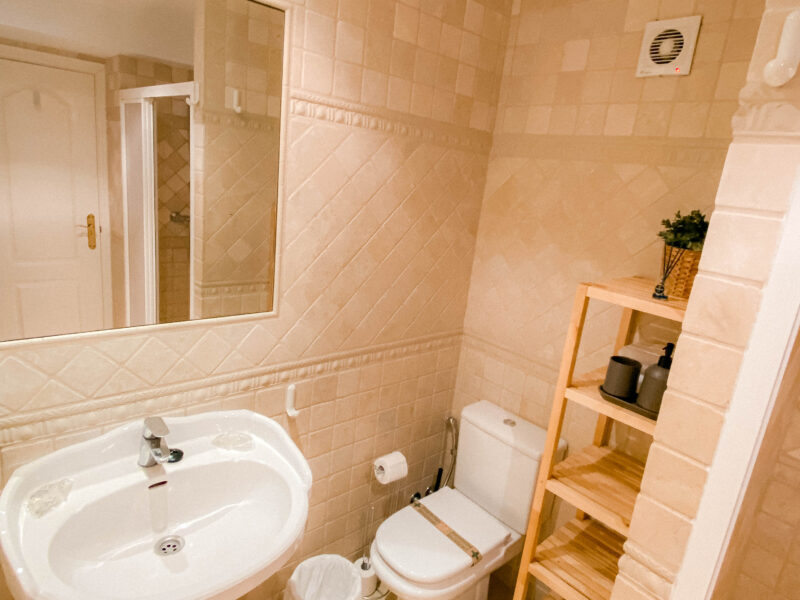 Ático con piscina privada en primera linea de playa, Fuengirola